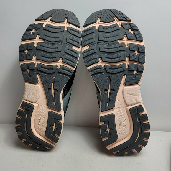 Brooks Ghost 14 Womens Size 10B Running Shoes Black Peach Athletic Sneakers - Picture 4 of 9